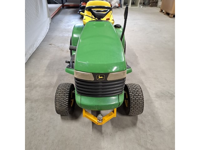 Zitmaaier zonder maaibak met aanhangwagen , john deere, lt 155 twin touch automatic - afbeelding 29 van  34