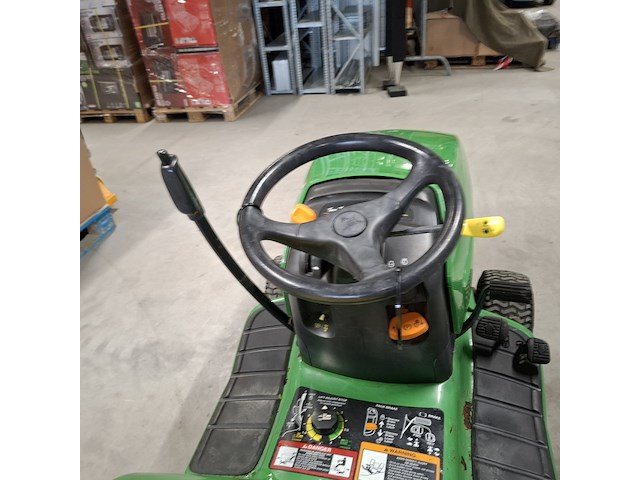 Zitmaaier zonder maaibak met aanhangwagen , john deere, lt 155 twin touch automatic - afbeelding 33 van  34