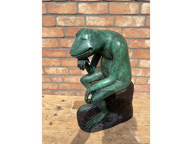 Zittende kikker sculptuur - afbeelding 2 van  3