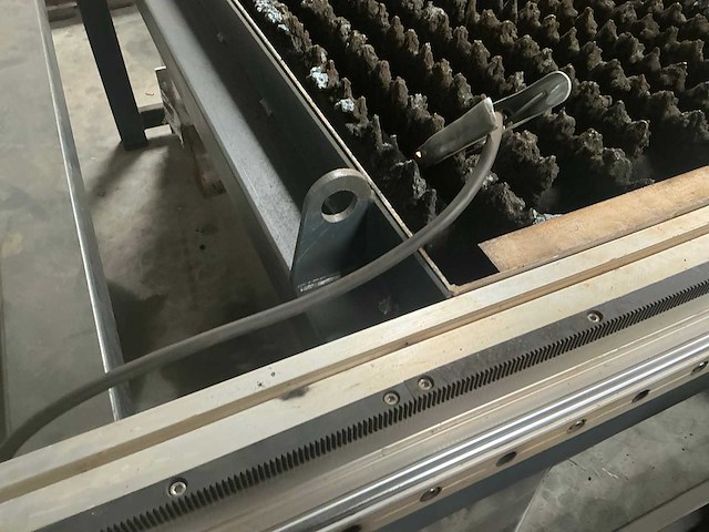 Zlt-1530 cnc plasmasnijtafel - afbeelding 11 van  15