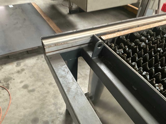 Zlt-1530 cnc plasmasnijtafel - afbeelding 12 van  15