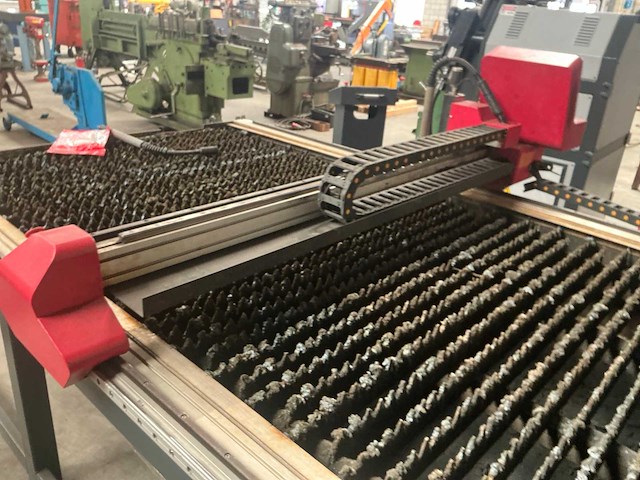 Zlt-1530 cnc plasmasnijtafel - afbeelding 13 van  15