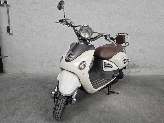 Znen - retro - snorscooter - 4t 25km uitvoering - afbeelding 4 van  7
