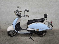 Znen - snorscooter - aurora - brommer 4t 25km uitvoering d707tv
