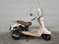 Znen - snorscooter - grande retro - brommer - afbeelding 2 van  7