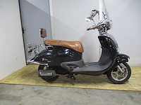 Znen - snorscooter - grande retro - scooter - afbeelding 7 van  10