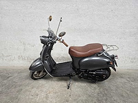 Znen - snorscooter - old classic - 4t 25km uitvoering d200sx - afbeelding 1 van  8