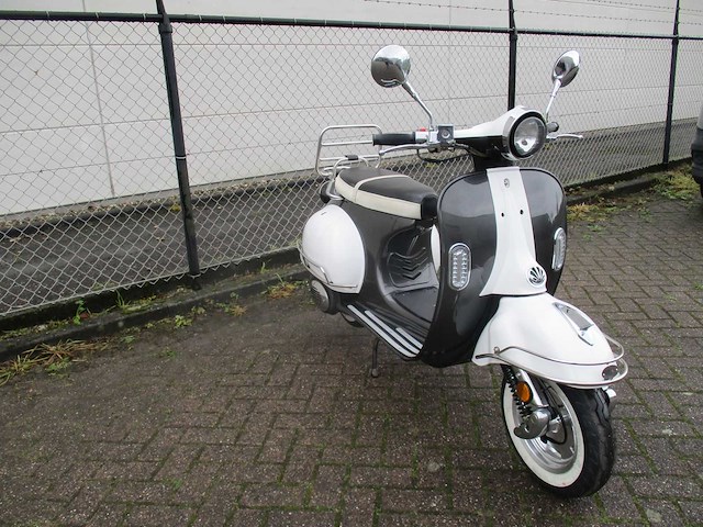 Znen - snorscooter - sprint classic retro - scooter - afbeelding 7 van  11