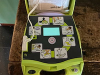 Zoll aed plus defibrillator - afbeelding 4 van  4