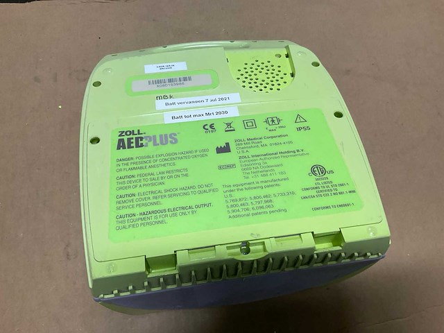Zoll aed plus defibrillator - afbeelding 3 van  3