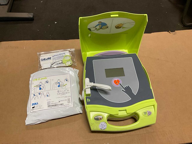 Zoll aed plus defibrillator - afbeelding 2 van  3