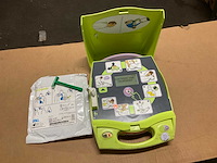 Zoll aed plus defibrillator - afbeelding 2 van  3