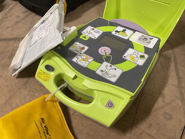 Zoll aed+plus defibrillator set - afbeelding 6 van  6