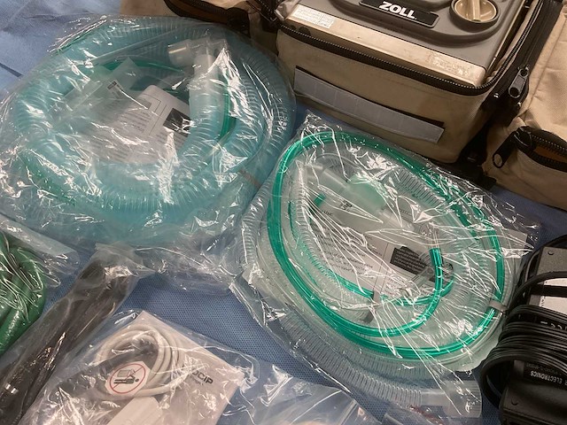 Zoll emv+ 731series portable ventilator set - afbeelding 7 van  10