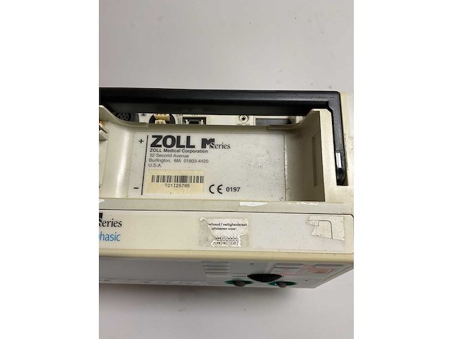 Zoll m series monitor defibrillator - afbeelding 2 van  3