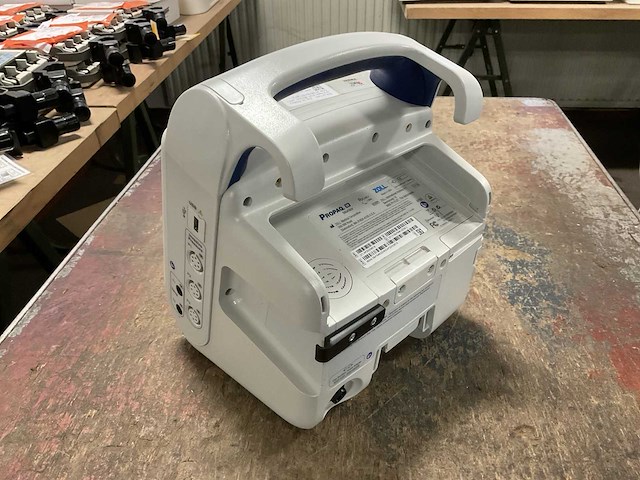 Zoll propaq monitor defibrillator - afbeelding 3 van  5