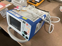 Zoll rseries als defibrillator - afbeelding 3 van  6