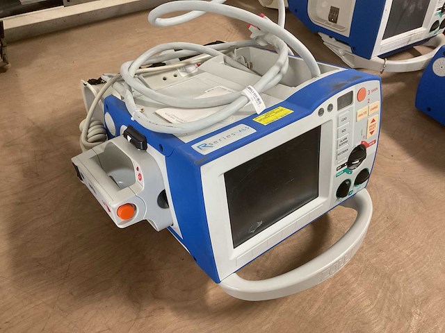 Zoll rseries als defibrillator - afbeelding 1 van  6
