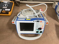 Zoll rseries als defibrillator - afbeelding 2 van  6