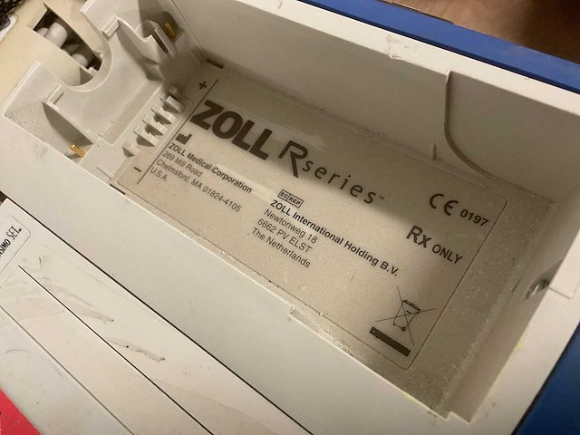 Zoll rseries als defibrillator - afbeelding 4 van  6