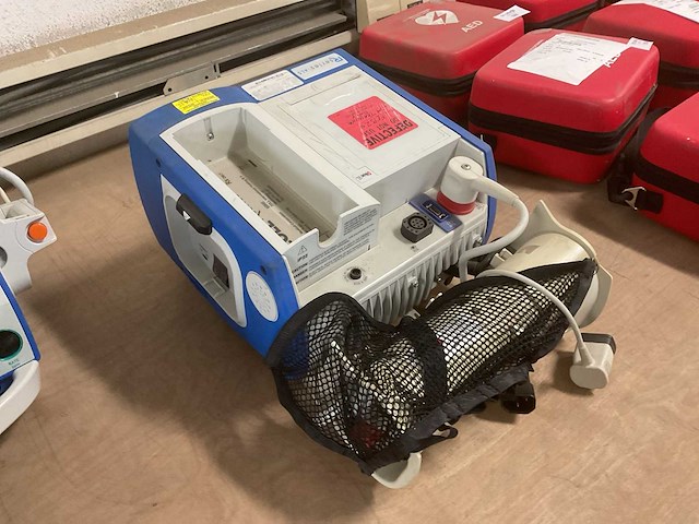 Zoll rseries als defibrillator - afbeelding 5 van  6