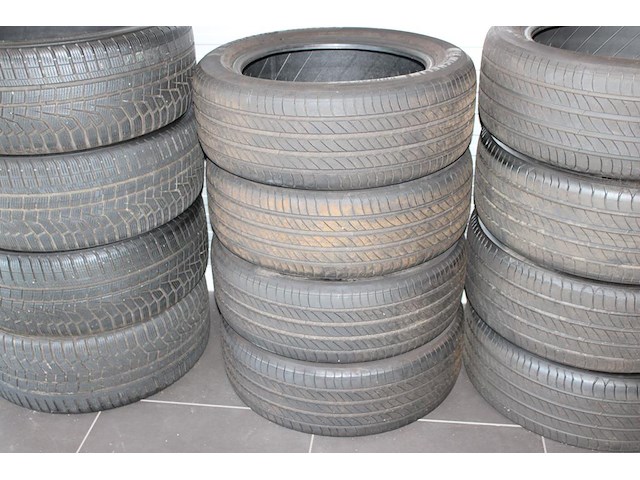 Zomerbandenset michelin primacy 4 met maatvoering 225 / 55 r18 102v, profieldiepte 2x circa 4 en 2x circa 5... - afbeelding 1 van  2
