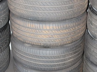 Zomerbandenset michelin primacy 4 met maatvoering 225 / 55 r18 102v, profieldiepte 2x circa 4 en 2x circa 5... - afbeelding 2 van  2