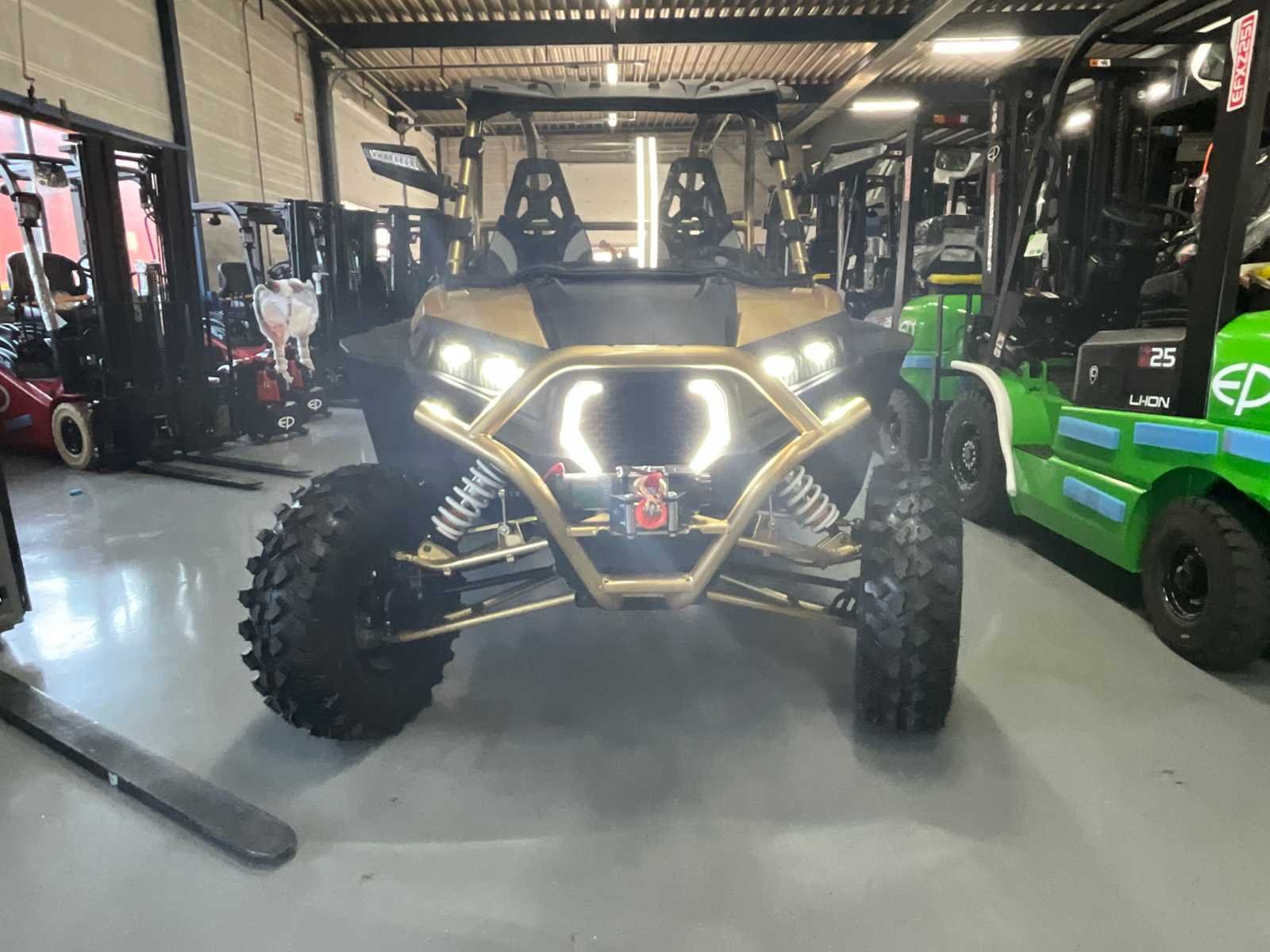 Zomerspecials pontonboot, quads, heftrucks & gereedschappen