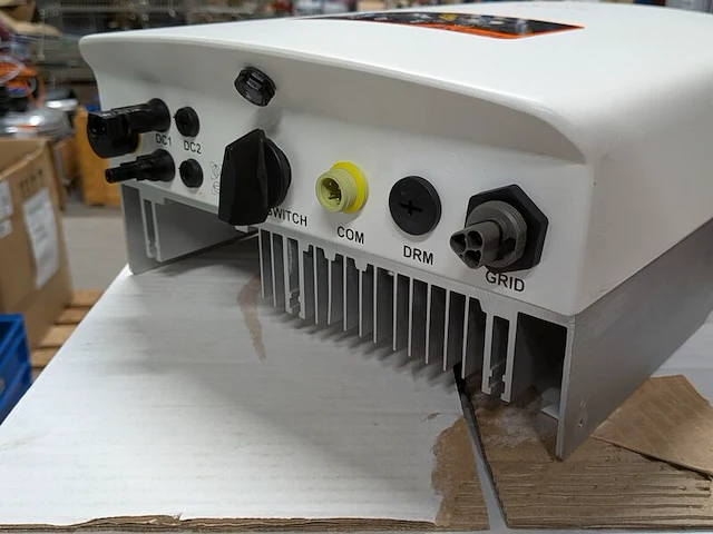 Zonne-omvormer, ginlong, solis-mini-1500-4g - afbeelding 3 van  4