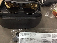 Zonnebrillen + 3d brillen - afbeelding 2 van  2