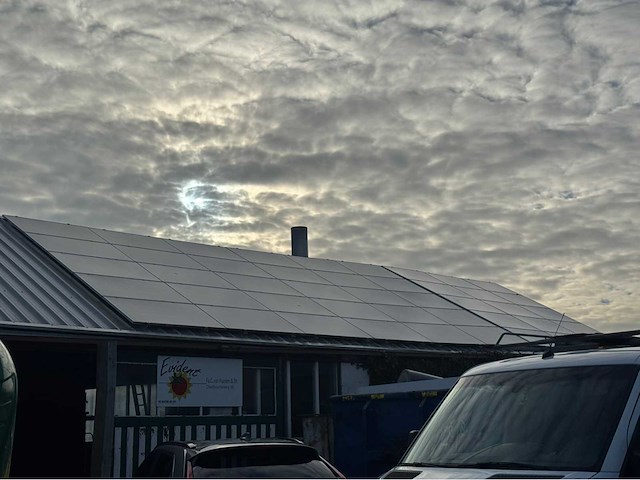 Zonnepaneel installatie - afbeelding 1 van  8