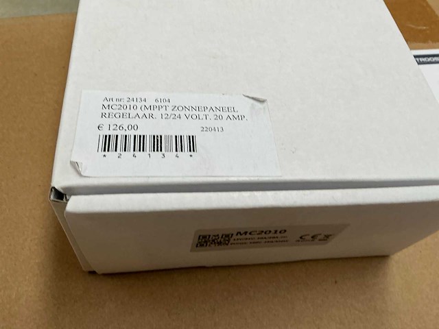 Zonnepaneel met omvormer - afbeelding 4 van  4