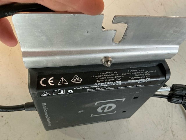 Zonnepaneel omvormers (28x) - afbeelding 4 van  5