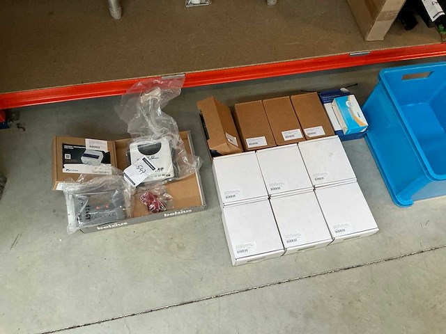 Zonnepaneel regelaar (12x) - afbeelding 1 van  9