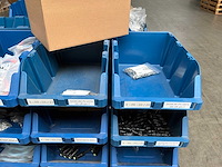Zonnepanelen bevestigingsmaterialen en toebehoren - afbeelding 2 van  18