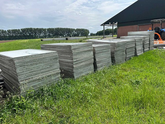 Zonnepanelen met omvormer - afbeelding 1 van  6