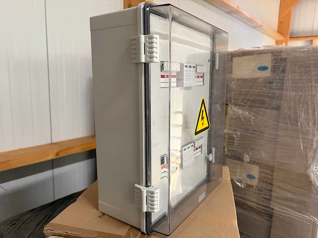 Zonnepanelen overspanning beveiliging (180x) - afbeelding 2 van  37