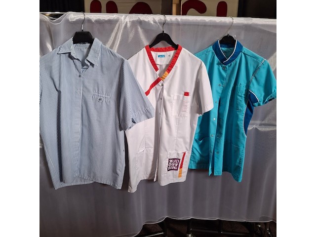 Zorgmedewerker uniform professioneel - afbeelding 5 van  6