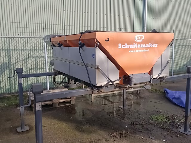 Zoutstrooier 1.1m³, schuitemaker | epoke, s2400 esr, 2015 - afbeelding 2 van  15