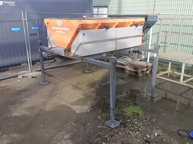 Zoutstrooier 1.1m³, schuitemaker | epoke, s2400 esr, 2015 - afbeelding 1 van  15