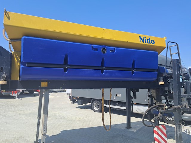 Zoutstrooier 7m³, nido - schmidt, stratos b70-42 pcln660, 2007 - afbeelding 30 van  44