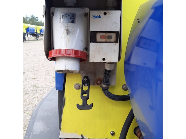 Zoutstrooier op aanhanger, nido, stratos b11-18 awcln 350, cd-orm-2179, 2013 - afbeelding 11 van  26