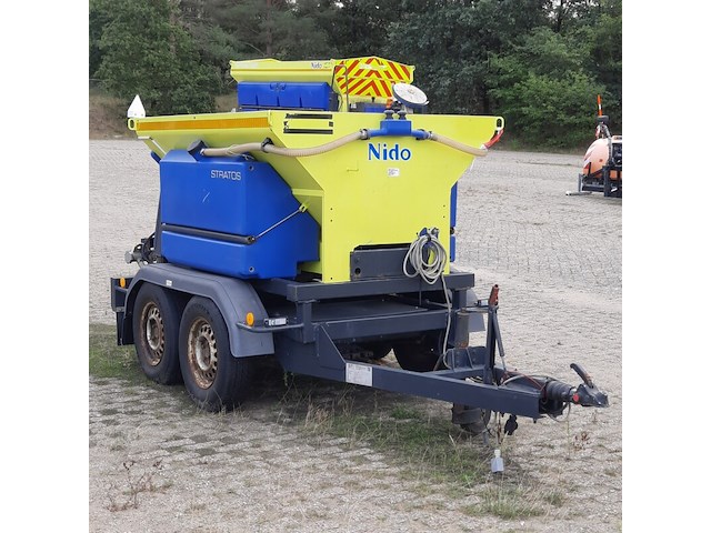 Zoutstrooier op aanhanger, nido, stratos b11-18 awcln 350, cd-orm-2179, 2013 - afbeelding 21 van  26