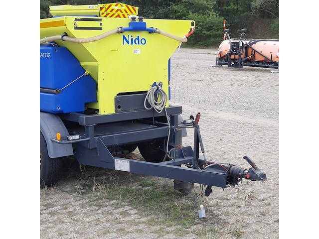 Zoutstrooier op aanhanger, nido, stratos b11-18 awcln 350, cd-orm-2179, 2013 - afbeelding 22 van  26