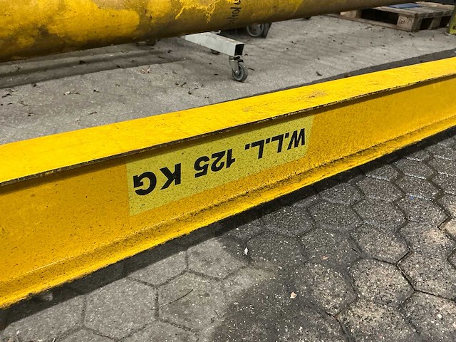 Zpmc europe - 2011 - zwenkkraan - afbeelding 2 van  11