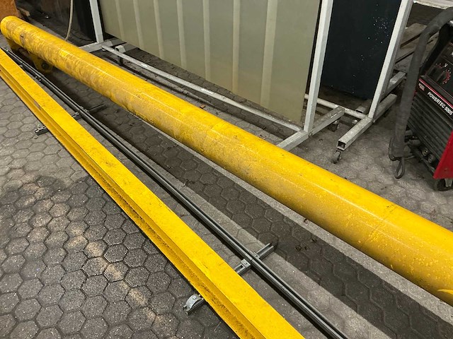 Zpmc europe - 2011 - zwenkkraan - afbeelding 5 van  11