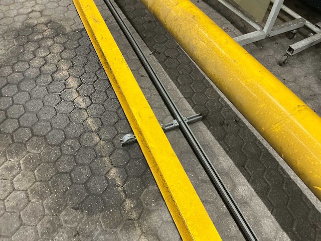 Zpmc europe - 2011 - zwenkkraan - afbeelding 9 van  11