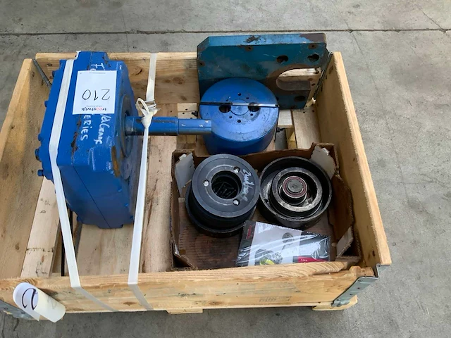 Zuidberg ford 10 serie pto - afbeelding 2 van  5