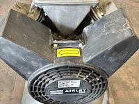 Zuigercompressor, atlas copco, airlet le 6 e - afbeelding 3 van  7