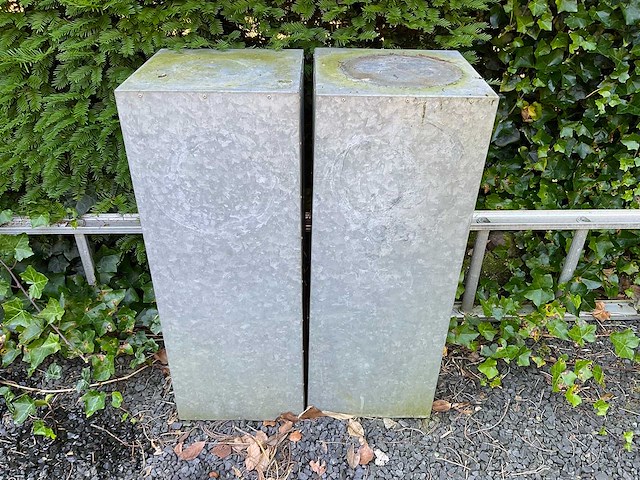 Zuil (2x) - afbeelding 1 van  4